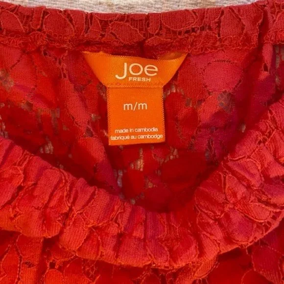 Lace Top with Cap Sleeve - Size M - Picture 4 of 9